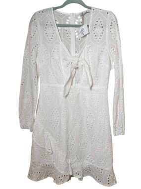 NWT Amavi Large White Eyelet Peony Ruffle Dress Front Peekaboo